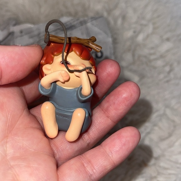 Pop mark Hirono echo Cute Figurine with box collectable item NWT resin plastic - Picture 7 of 14